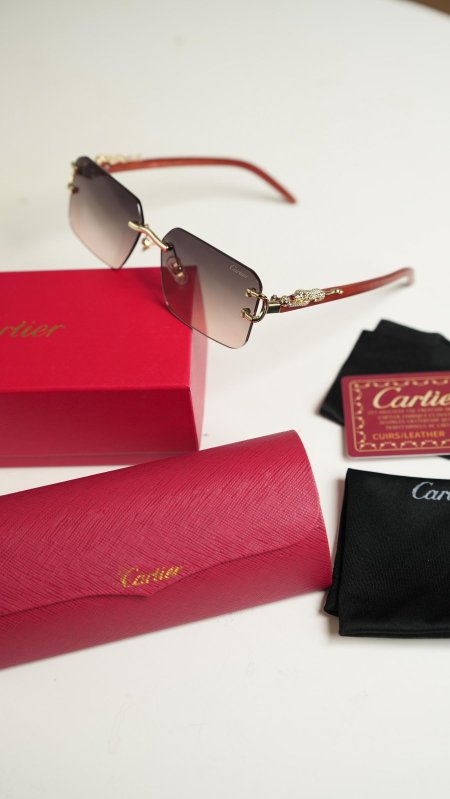 نظارة - Cartier / شامل علبة الشركة UNISEX